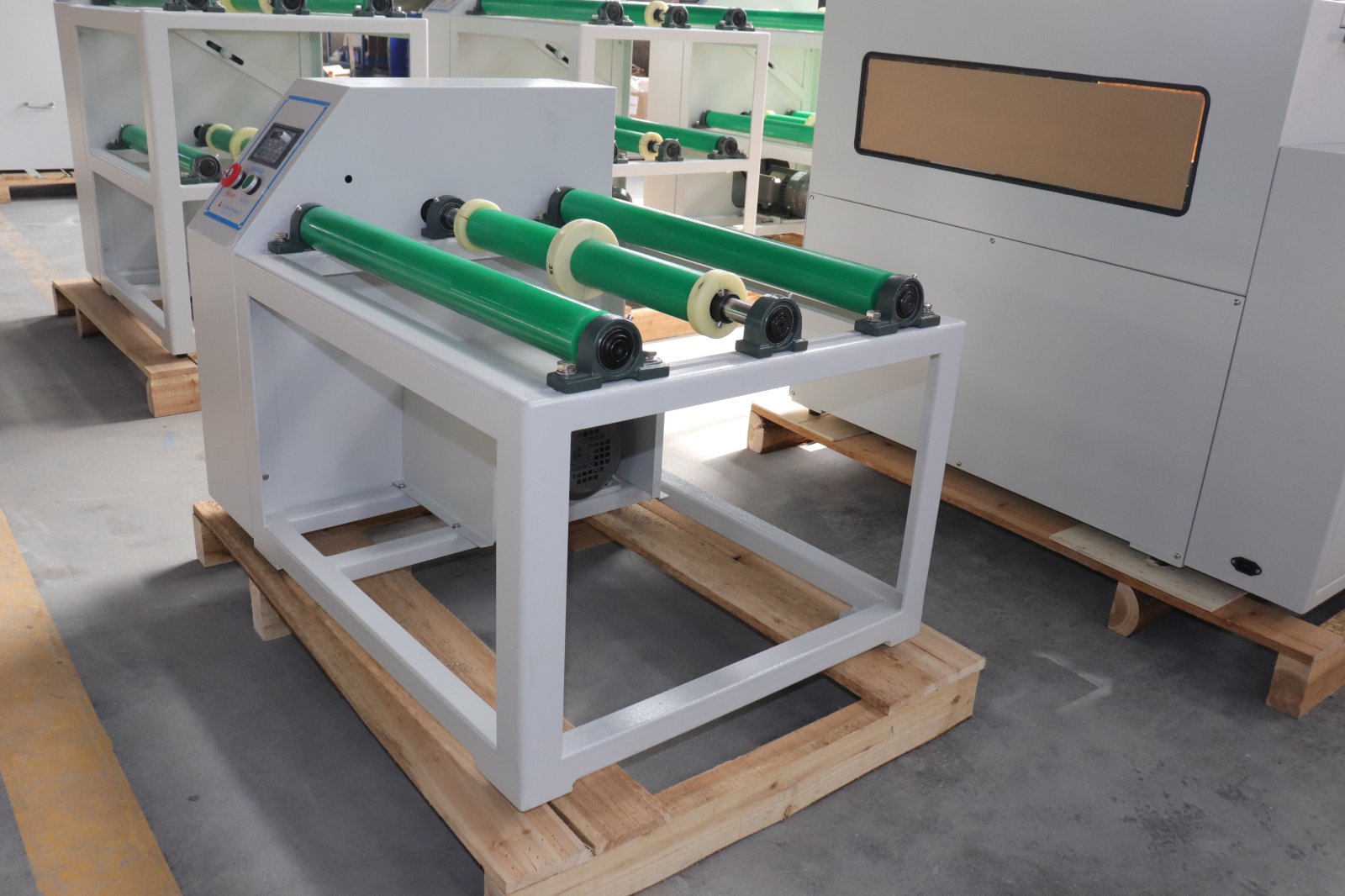 罐磨机GQM-4-5：单层带电机防护罩