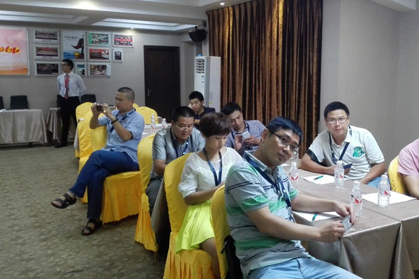 长沙天创组织山川人力资源培训，一边学一边拍